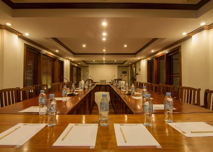 Hotel Cheathata Cts 4*